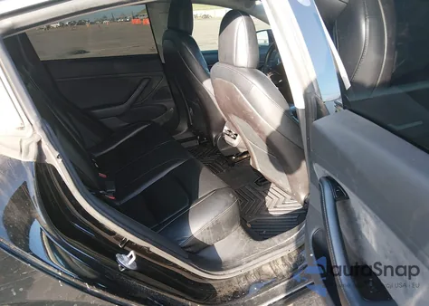 2020 Tesla Model 3 Long Range Dual Motor All-Wheel Drive z USA, uszkodzony, nr VIN 5YJ3E1EB9LF649512